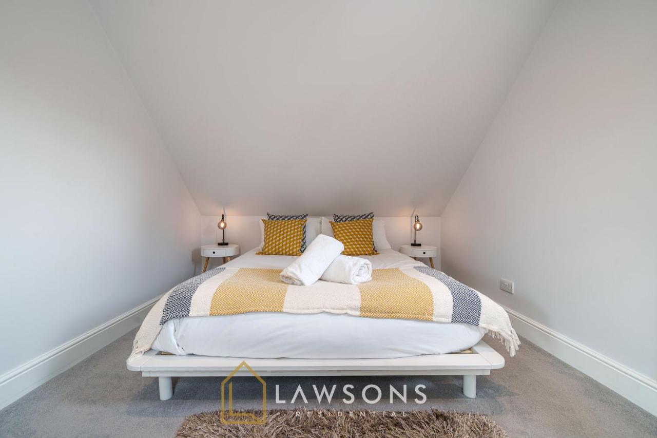 Loft Living By Lawsons With Parking Appartement Windsor Buitenkant foto