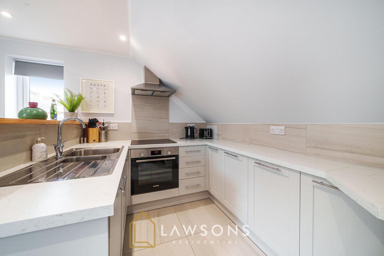 Loft Living By Lawsons With Parking Appartement Windsor Buitenkant foto