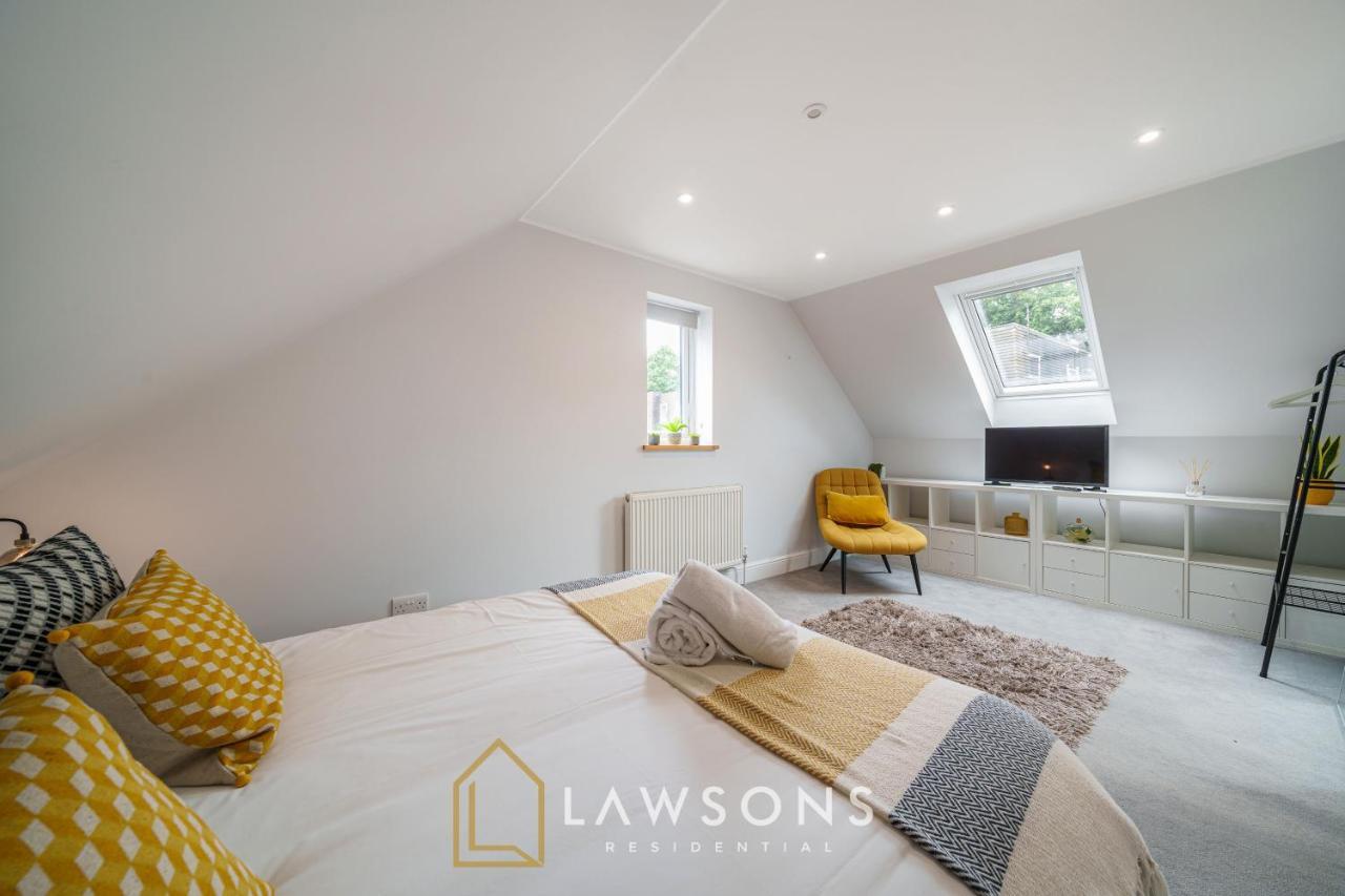 Loft Living By Lawsons With Parking Appartement Windsor Buitenkant foto